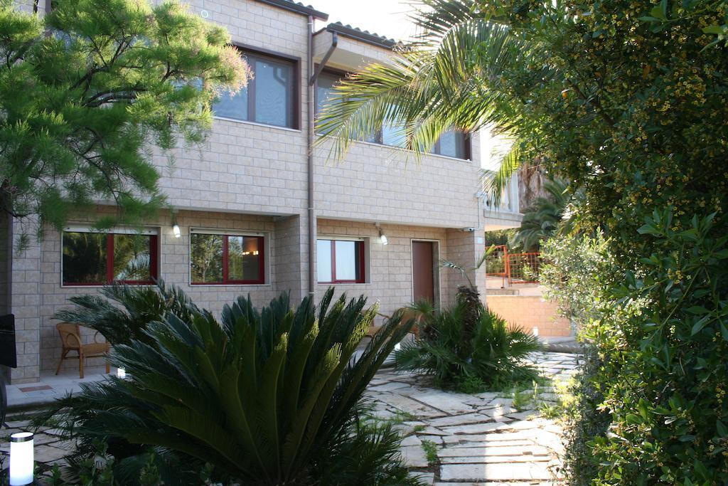 Le Sirene Bed&Breakfast Cellamare Exterior foto